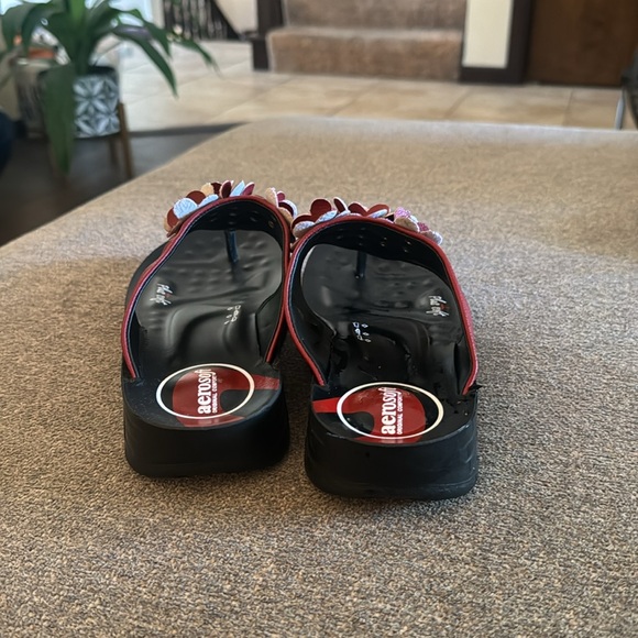 Aerosoft Original Comfort Red Floral Sandal Women’s Size 39 - Picture 3 of 5